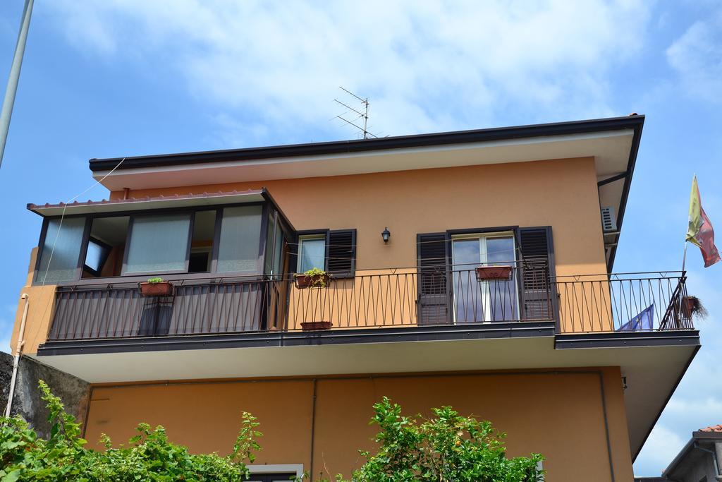 B&B Terra Niura Николози Экстерьер фото
