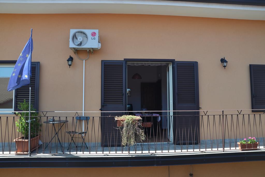 B&B Terra Niura Николози Экстерьер фото