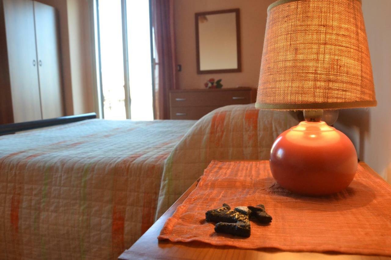 B&B Terra Niura Николози Экстерьер фото